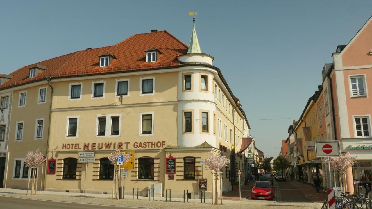 Hotel & Brauerei-Gasthof Neuwirt Neubourg-sur-le-Danube Extérieur photo