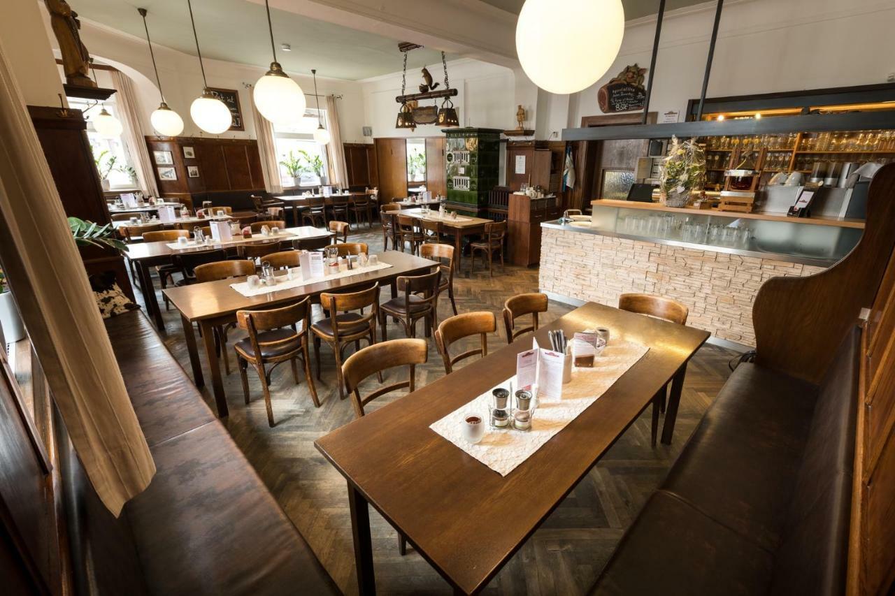 Hotel & Brauerei-Gasthof Neuwirt Neubourg-sur-le-Danube Extérieur photo