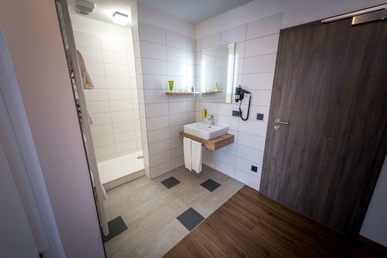 Hotel & Brauerei-Gasthof Neuwirt Neubourg-sur-le-Danube Extérieur photo